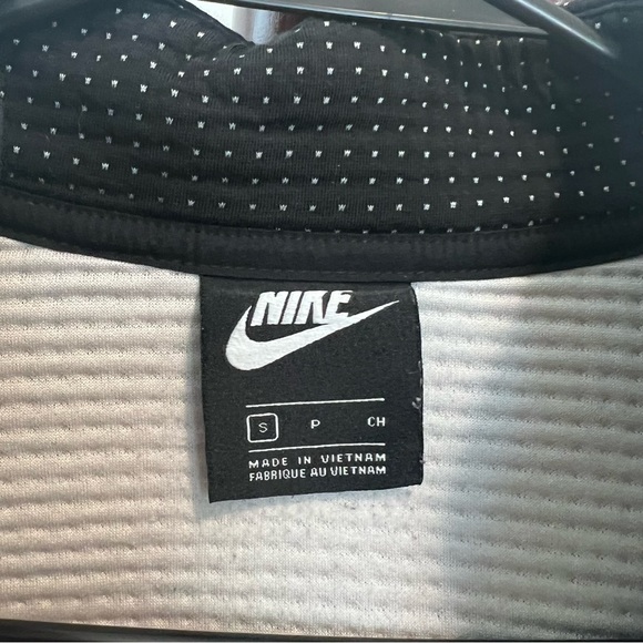 NIKE CROP HALF-zip SWEATER - Picture 3 of 4